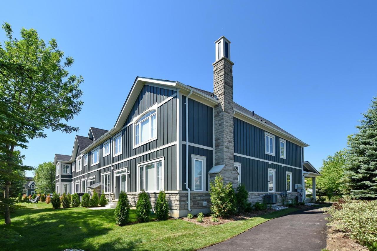 New Blue Mountain Village Snowbridge Executive Townhome Sleeps 10 With Outdoor Pool And Shuttle Nottawa Extérieur photo