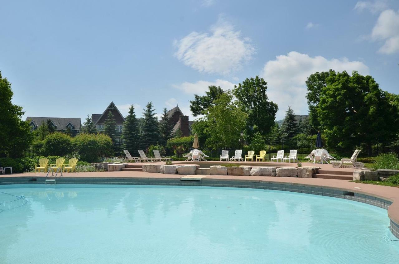 New Blue Mountain Village Snowbridge Executive Townhome Sleeps 10 With Outdoor Pool And Shuttle Nottawa Extérieur photo