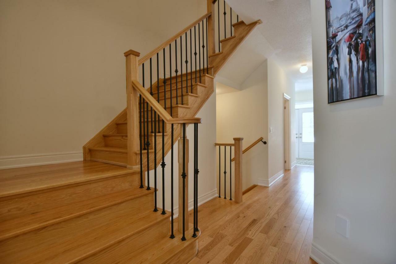 New Blue Mountain Village Snowbridge Executive Townhome Sleeps 10 With Outdoor Pool And Shuttle Nottawa Extérieur photo