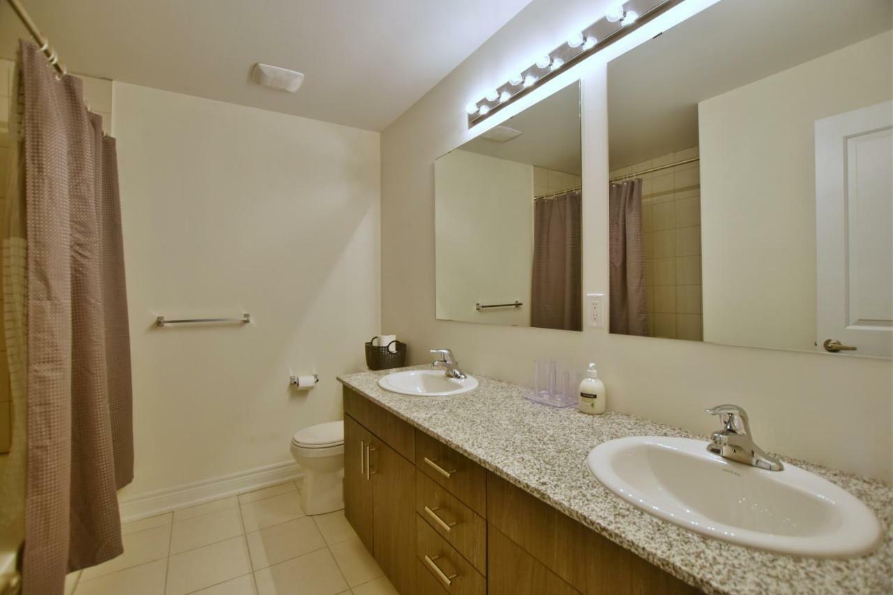 New Blue Mountain Village Snowbridge Executive Townhome Sleeps 10 With Outdoor Pool And Shuttle Nottawa Extérieur photo